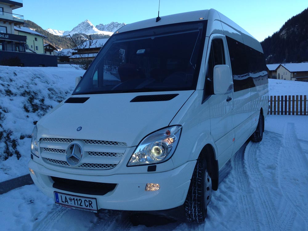 Mercedes Sprinter Transporte Para os Centros de Esqui